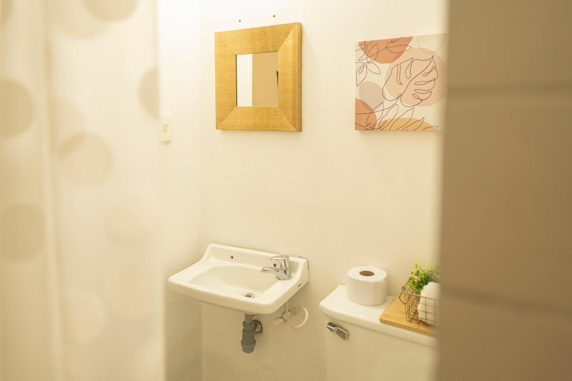 מדיין Africa House-Casa Hotel Laureles-La70 מראה חיצוני תמונה
