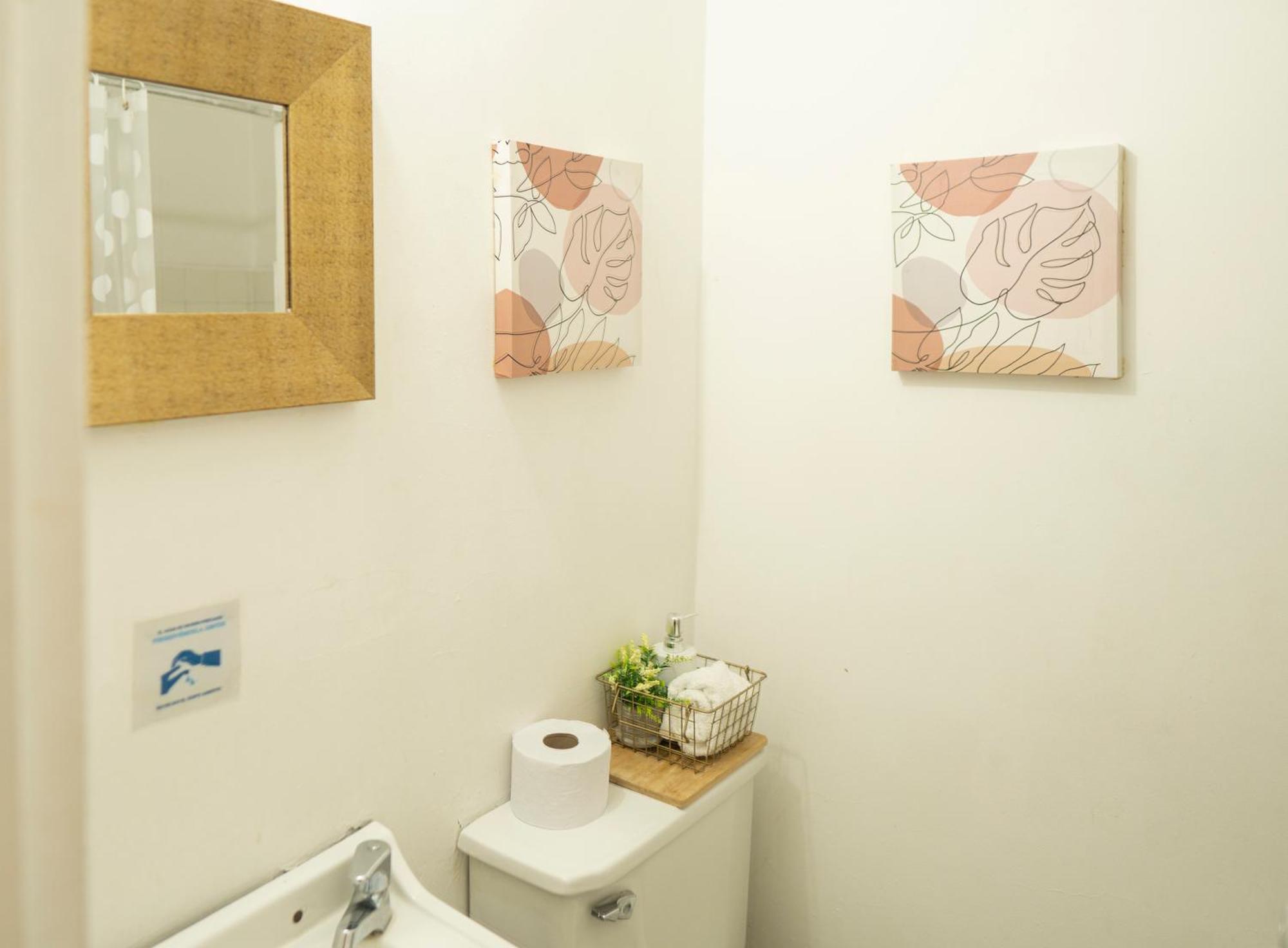מדיין Africa House-Casa Hotel Laureles-La70 מראה חיצוני תמונה