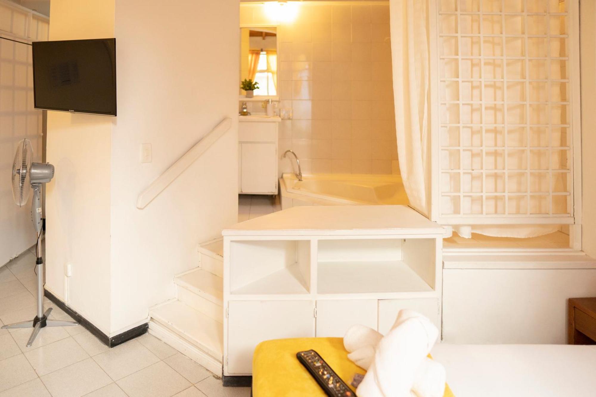 מדיין Africa House-Casa Hotel Laureles-La70 מראה חיצוני תמונה