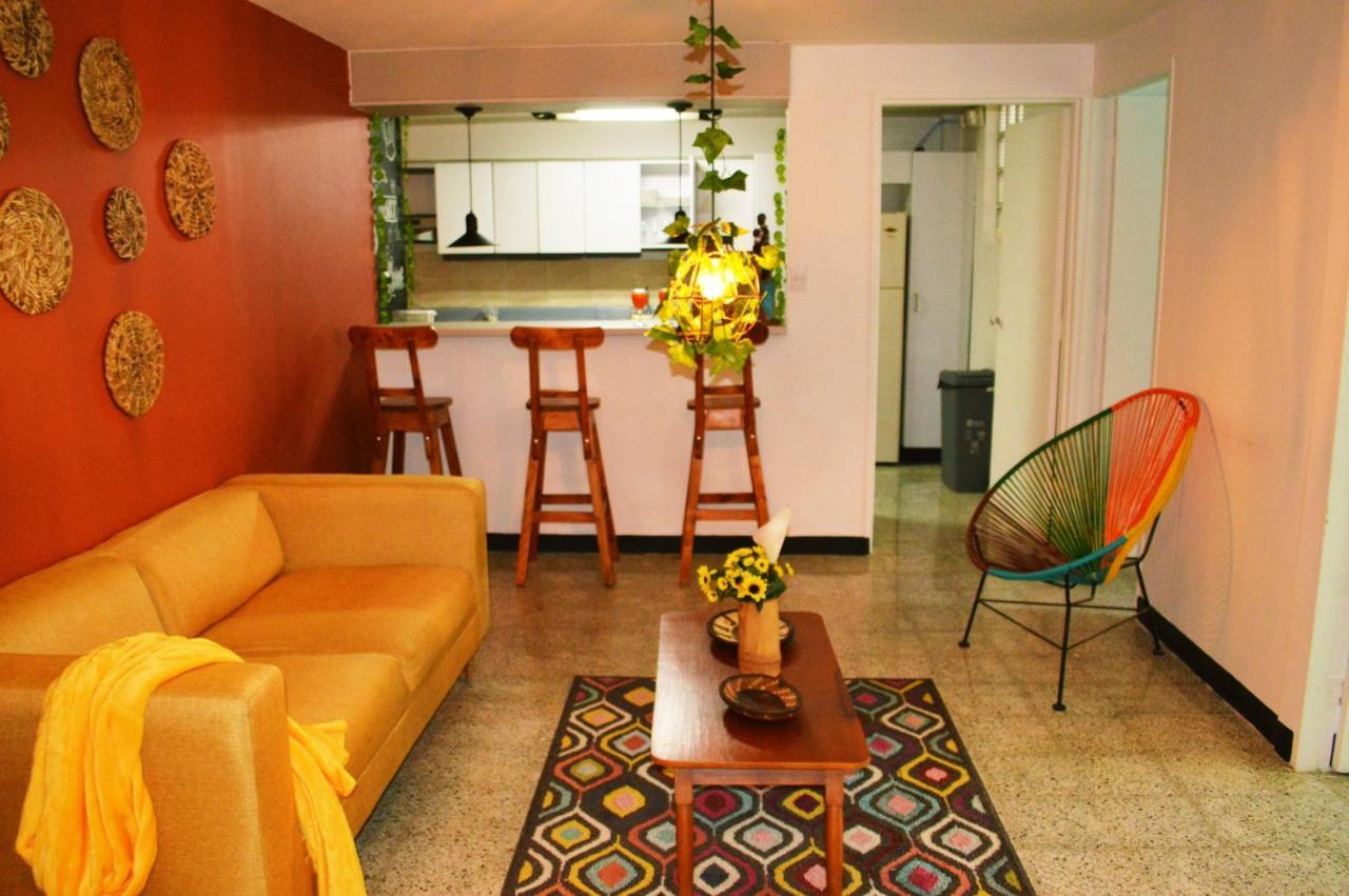 מדיין Africa House-Casa Hotel Laureles-La70 מראה חיצוני תמונה